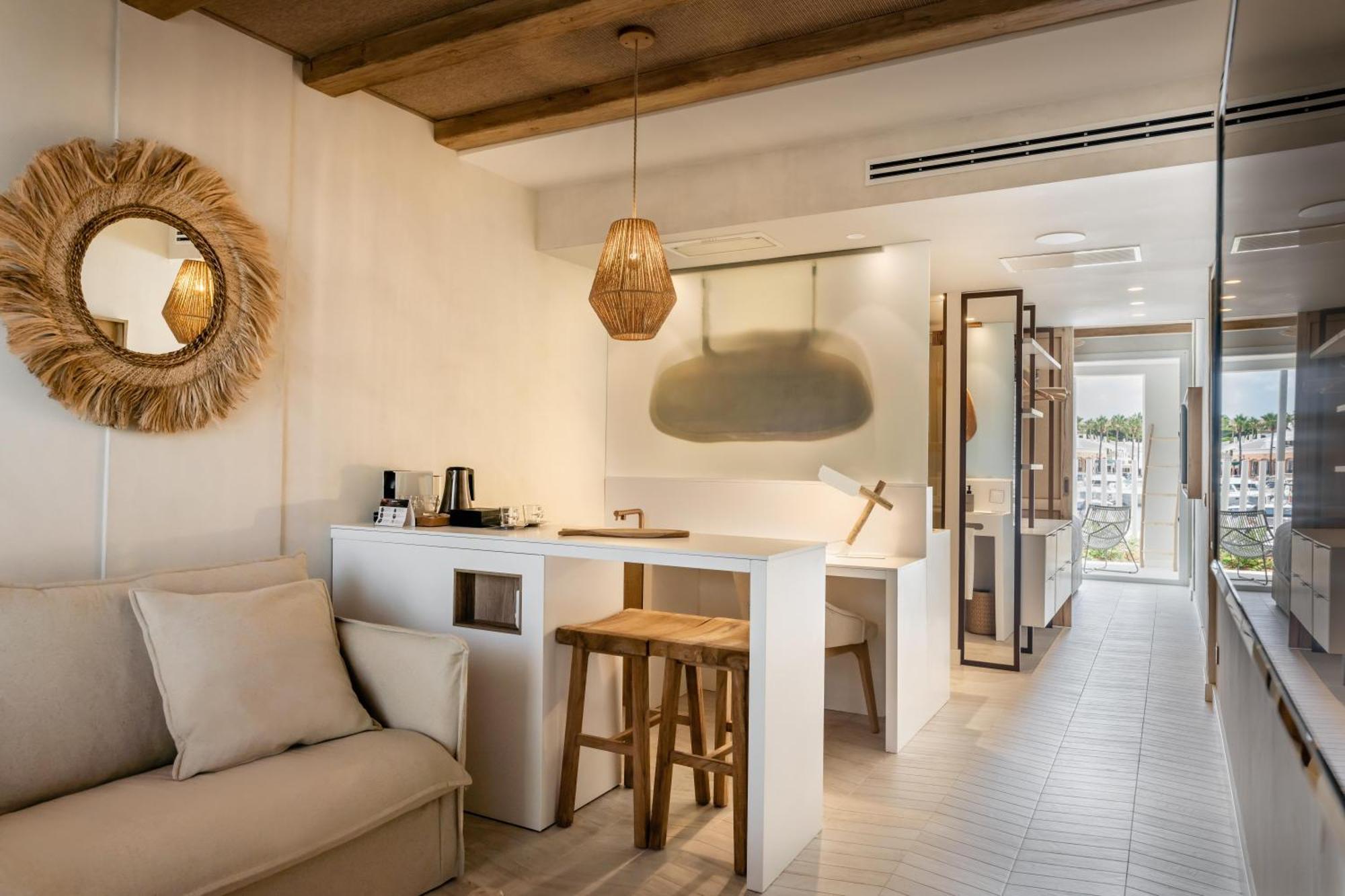Lago Resort Menorca - Suites Del Lago Adults Only カラン・ボッシュ エクステリア 写真